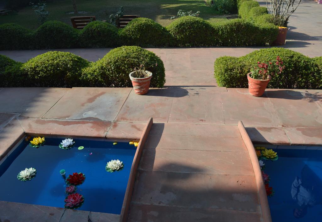Hotel Goverdhan Tourist Complex Fatehpur Sīkri Esterno foto